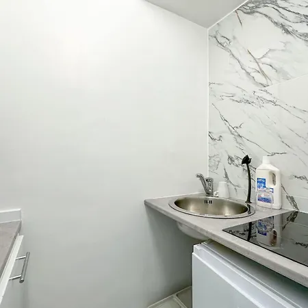 Appartamento Charming 14m In 17th Arrondissement